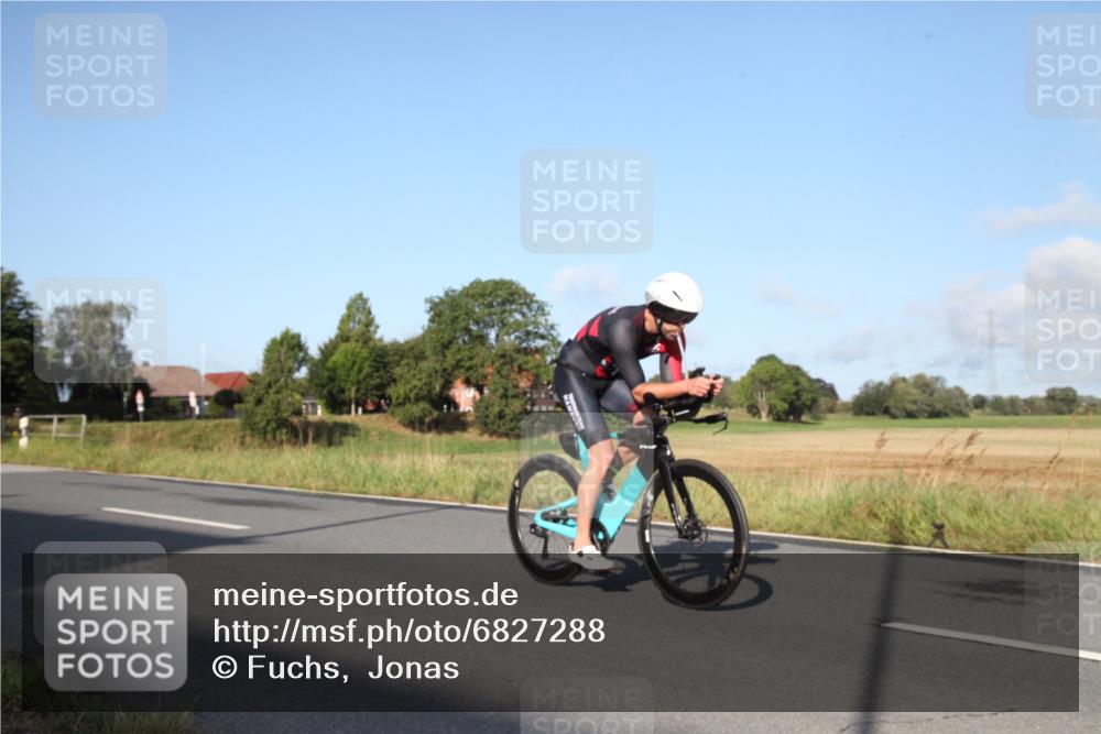 25.08.2024 - Elbe Triathlon Hamburg Fuchs,  Jonas http://msf.ph/oto/6827288 25.08.2024 09:10:13 Radfahren 95, 166, 64, 248, 60 meine-sportfotos.de
