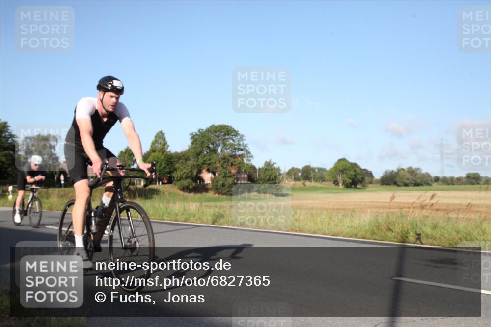 25.08.2024 - Elbe Triathlon Hamburg Fuchs,  Jonas http://msf.ph/oto/6827365 25.08.2024 09:11:24 Radfahren 47, 318, 226, 58 meine-sportfotos.de