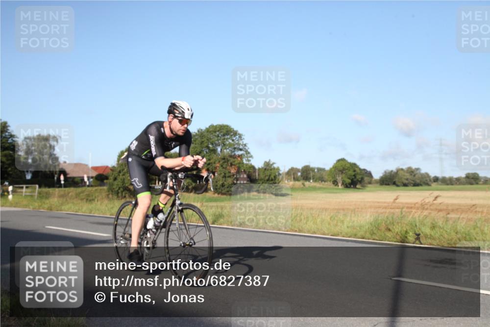 25.08.2024 - Elbe Triathlon Hamburg Fuchs,  Jonas http://msf.ph/oto/6827387 25.08.2024 09:11:39 Radfahren 282, 61, 293, 193, 87, 52, 157 meine-sportfotos.de