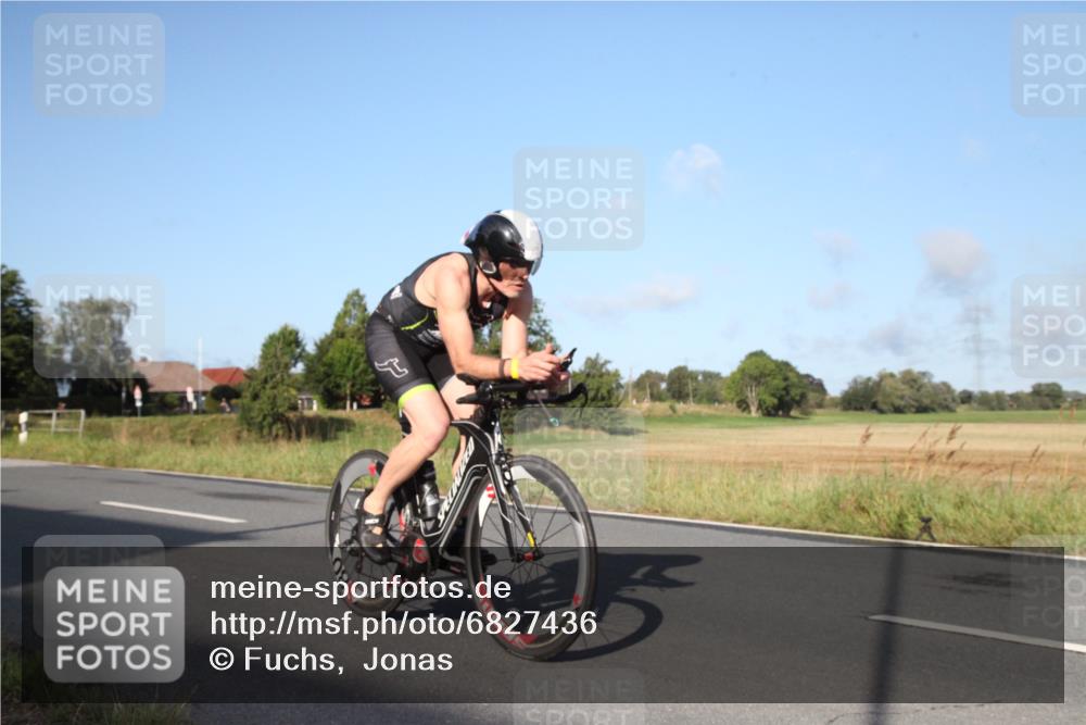 25.08.2024 - Elbe Triathlon Hamburg Fuchs,  Jonas http://msf.ph/oto/6827436 25.08.2024 09:12:12 Radfahren 83, 185, 182 meine-sportfotos.de