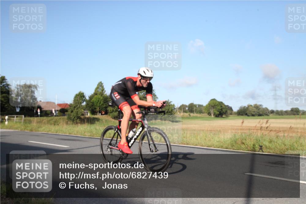 25.08.2024 - Elbe Triathlon Hamburg Fuchs,  Jonas http://msf.ph/oto/6827439 25.08.2024 09:12:15 Radfahren 83, 185, 182 meine-sportfotos.de