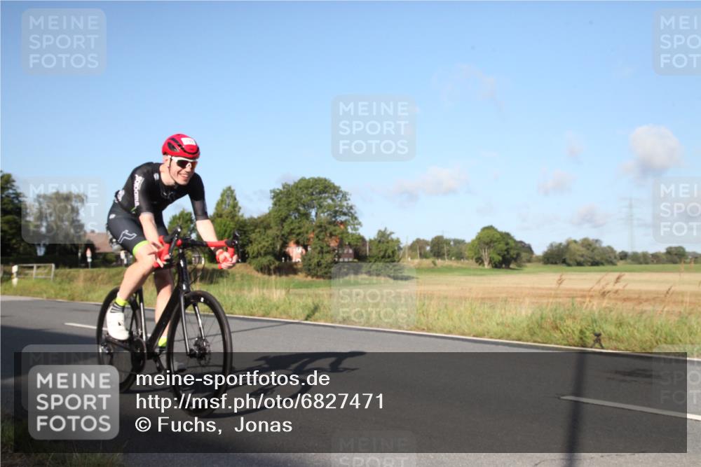 25.08.2024 - Elbe Triathlon Hamburg Fuchs,  Jonas http://msf.ph/oto/6827471 25.08.2024 09:12:41 Radfahren 233, 54, 290, 154 meine-sportfotos.de