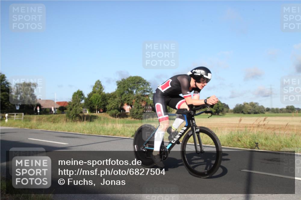 25.08.2024 - Elbe Triathlon Hamburg Fuchs,  Jonas http://msf.ph/oto/6827504 25.08.2024 09:13:24 Radfahren 65, 251 meine-sportfotos.de