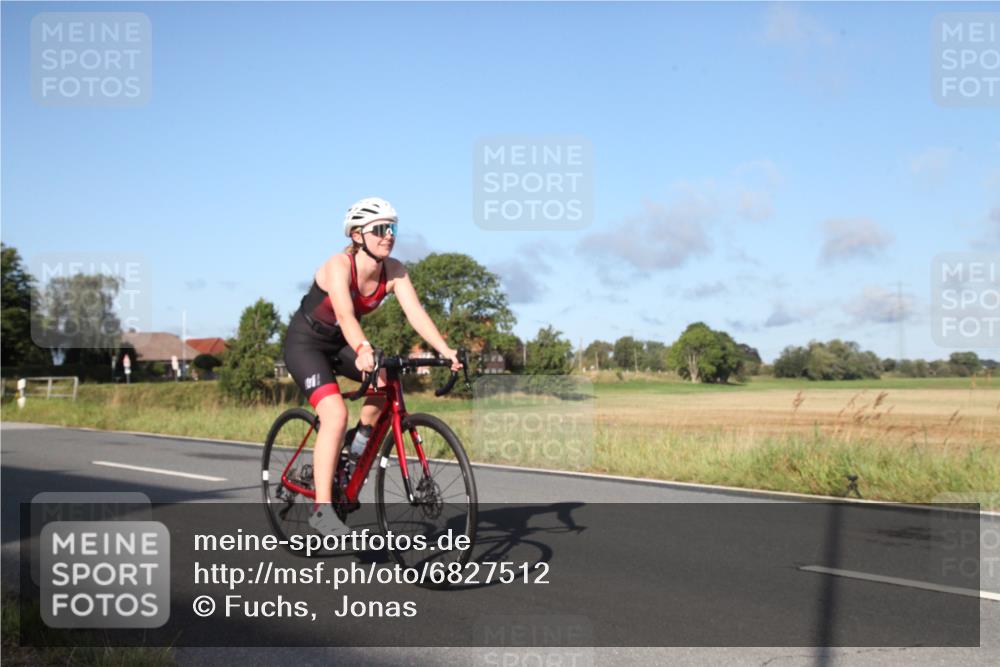 25.08.2024 - Elbe Triathlon Hamburg Fuchs,  Jonas http://msf.ph/oto/6827512 25.08.2024 09:13:34 Radfahren 124, 138 meine-sportfotos.de