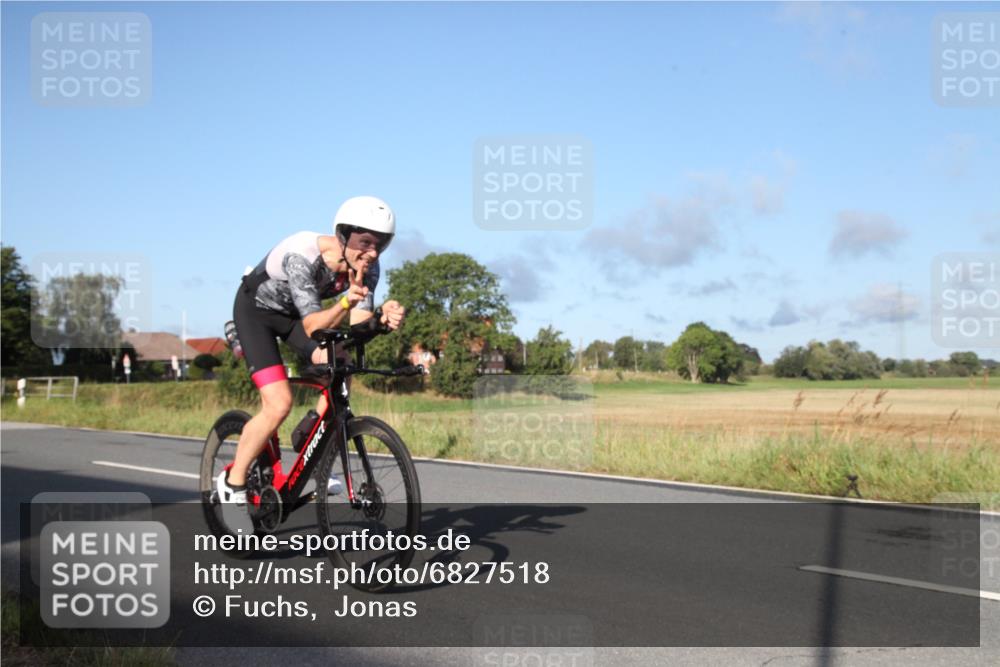 25.08.2024 - Elbe Triathlon Hamburg Fuchs,  Jonas http://msf.ph/oto/6827518 25.08.2024 09:13:43 Radfahren 138, 55, 143 meine-sportfotos.de
