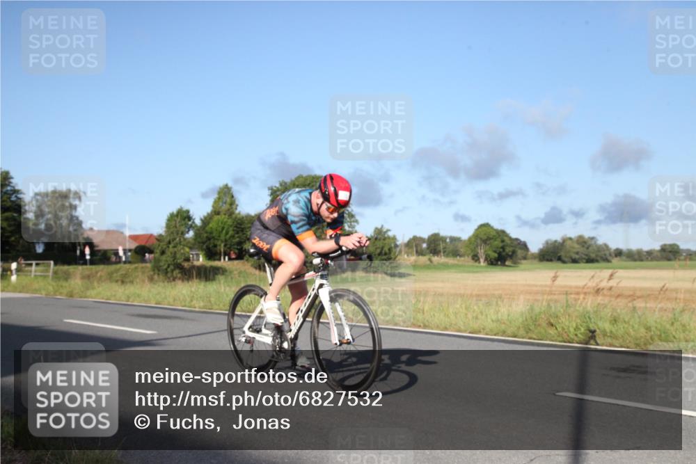 25.08.2024 - Elbe Triathlon Hamburg Fuchs,  Jonas http://msf.ph/oto/6827532 25.08.2024 09:14:02 Radfahren 286, 33, 317, 137, 114 meine-sportfotos.de