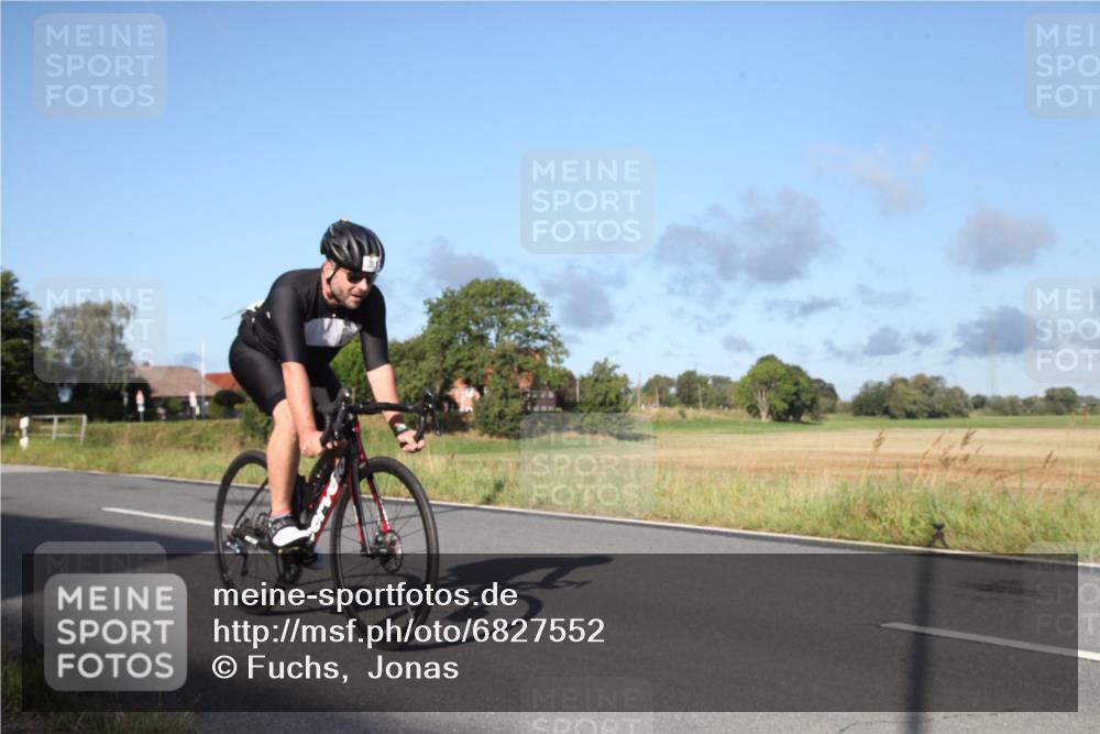 25.08.2024 - Elbe Triathlon Hamburg Fuchs,  Jonas http://msf.ph/oto/6827552 25.08.2024 09:14:12 Radfahren 137, 114, 163, 385, 271, 305, 175 meine-sportfotos.de