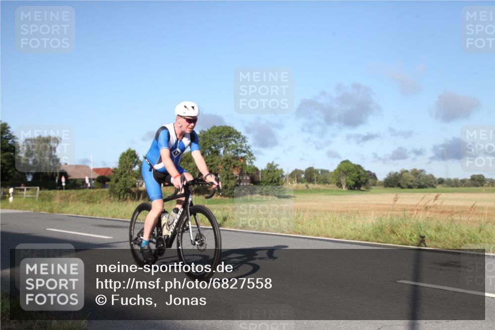 25.08.2024 - Elbe Triathlon Hamburg Fuchs,  Jonas http://msf.ph/oto/6827558 25.08.2024 09:14:17 Radfahren 385, 271, 305, 175, 239 meine-sportfotos.de