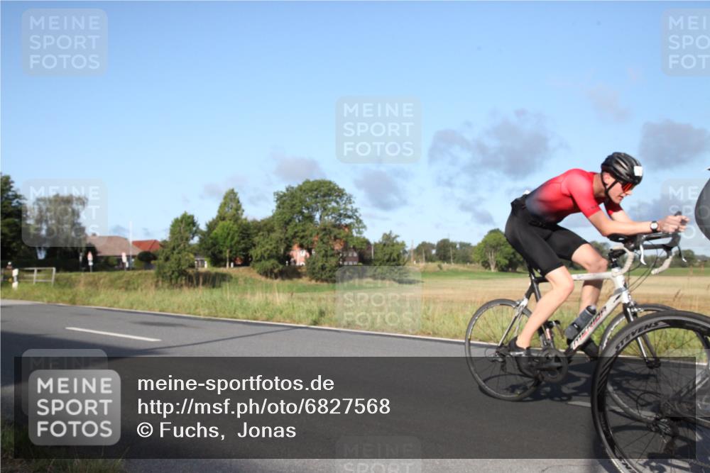 25.08.2024 - Elbe Triathlon Hamburg Fuchs,  Jonas http://msf.ph/oto/6827568 25.08.2024 09:14:33 Radfahren 90, 136, 403, 250 meine-sportfotos.de