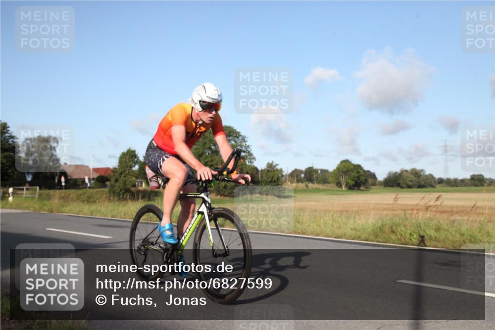 25.08.2024 - Elbe Triathlon Hamburg Fuchs,  Jonas http://msf.ph/oto/6827599 25.08.2024 09:15:19 Radfahren 442, 111, 146 meine-sportfotos.de