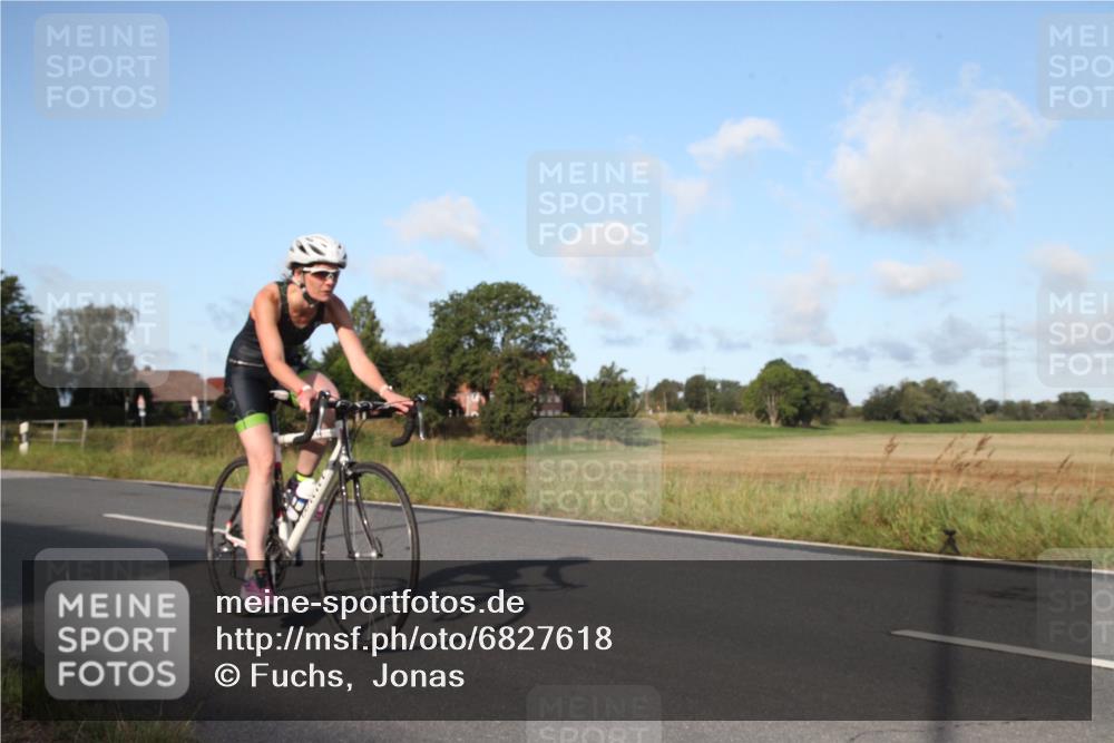 25.08.2024 - Elbe Triathlon Hamburg Fuchs,  Jonas http://msf.ph/oto/6827618 25.08.2024 09:15:43 Radfahren 88, 126, 66, 44, 223, 231 meine-sportfotos.de
