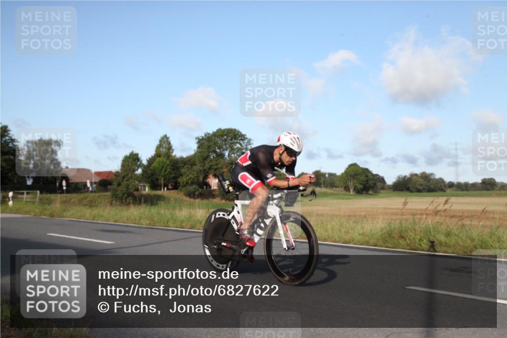 25.08.2024 - Elbe Triathlon Hamburg Fuchs,  Jonas http://msf.ph/oto/6827622 25.08.2024 09:15:47 Radfahren 126, 66, 44, 223, 231 meine-sportfotos.de