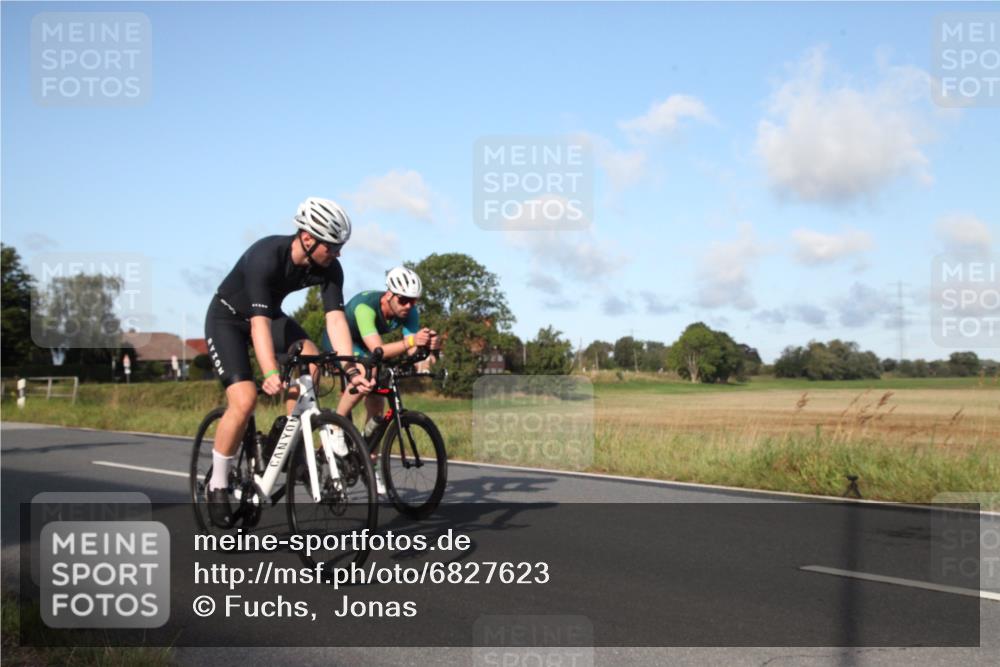 25.08.2024 - Elbe Triathlon Hamburg Fuchs,  Jonas http://msf.ph/oto/6827623 25.08.2024 09:15:50 Radfahren 66, 44, 223, 231, 82 meine-sportfotos.de