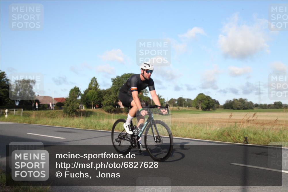 25.08.2024 - Elbe Triathlon Hamburg Fuchs,  Jonas http://msf.ph/oto/6827628 25.08.2024 09:15:50 Radfahren 66, 44, 223, 231, 82 meine-sportfotos.de