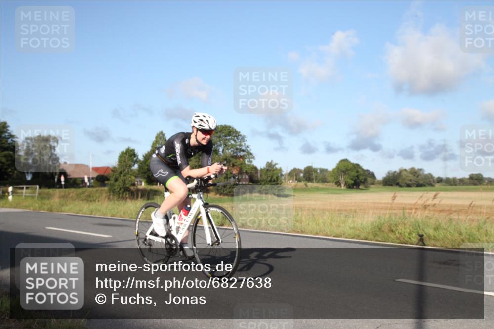 25.08.2024 - Elbe Triathlon Hamburg Fuchs,  Jonas http://msf.ph/oto/6827638 25.08.2024 09:16:07 Radfahren 133, 144, 249, 359 meine-sportfotos.de