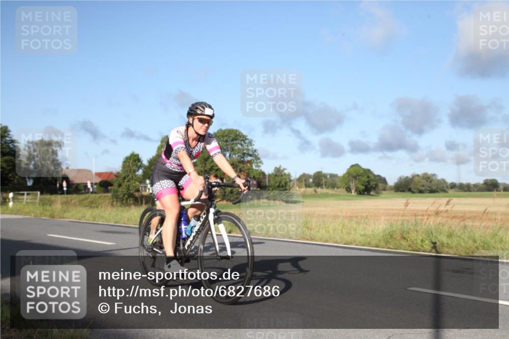 25.08.2024 - Elbe Triathlon Hamburg Fuchs,  Jonas http://msf.ph/oto/6827686 25.08.2024 09:16:56 Radfahren 106, 108, 277, 59 meine-sportfotos.de