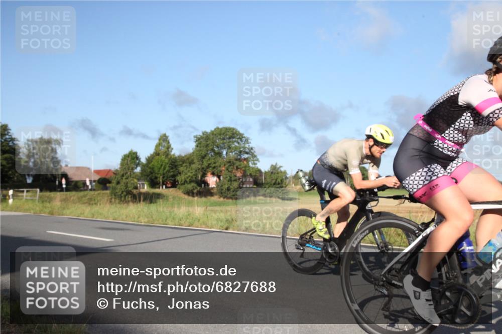 25.08.2024 - Elbe Triathlon Hamburg Fuchs,  Jonas http://msf.ph/oto/6827688 25.08.2024 09:16:57 Radfahren 106, 108, 277, 59 meine-sportfotos.de