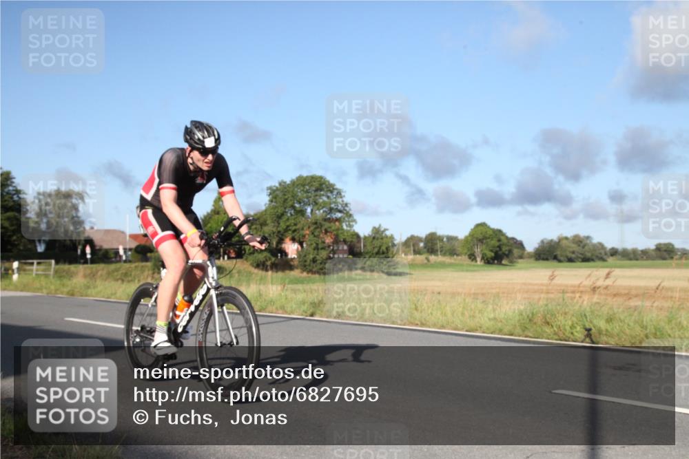 25.08.2024 - Elbe Triathlon Hamburg Fuchs,  Jonas http://msf.ph/oto/6827695 25.08.2024 09:17:02 Radfahren 277, 59 meine-sportfotos.de