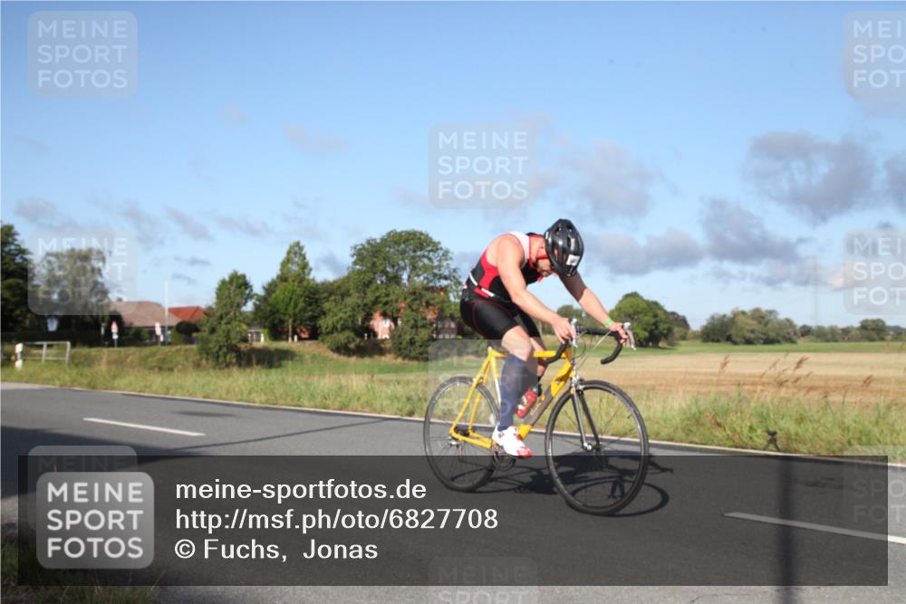 25.08.2024 - Elbe Triathlon Hamburg Fuchs,  Jonas http://msf.ph/oto/6827708 25.08.2024 09:17:43 Radfahren 1851, 289, 323, 265 meine-sportfotos.de