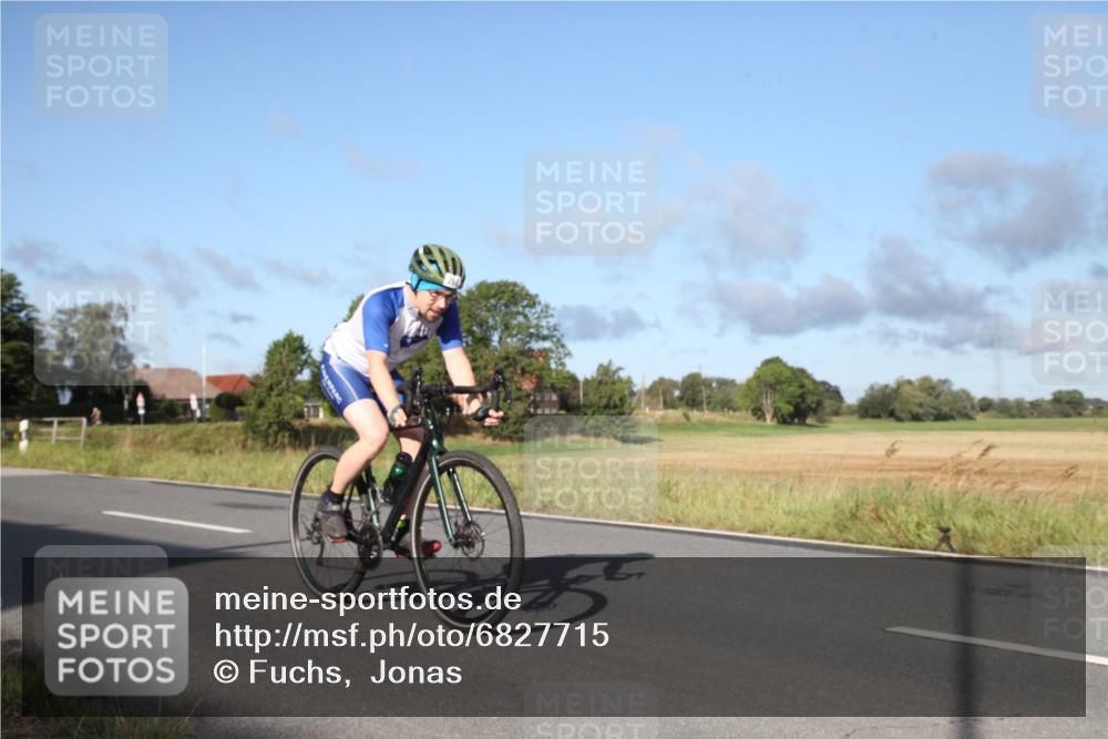 25.08.2024 - Elbe Triathlon Hamburg Fuchs,  Jonas http://msf.ph/oto/6827715 25.08.2024 09:17:49 Radfahren 289, 323, 265, 71 meine-sportfotos.de