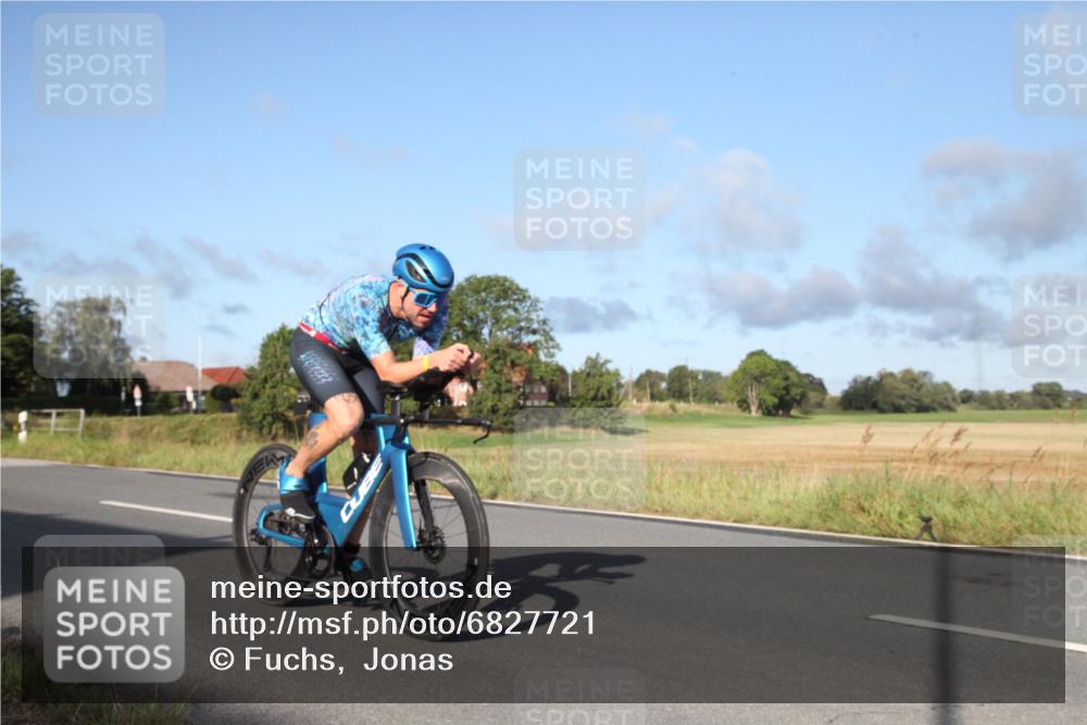 25.08.2024 - Elbe Triathlon Hamburg Fuchs,  Jonas http://msf.ph/oto/6827721 25.08.2024 09:17:56 Radfahren 71, 229, 187 meine-sportfotos.de