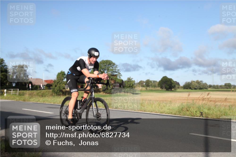 25.08.2024 - Elbe Triathlon Hamburg Fuchs,  Jonas http://msf.ph/oto/6827734 25.08.2024 09:18:14 Radfahren 391, 326, 107, 339, 234 meine-sportfotos.de