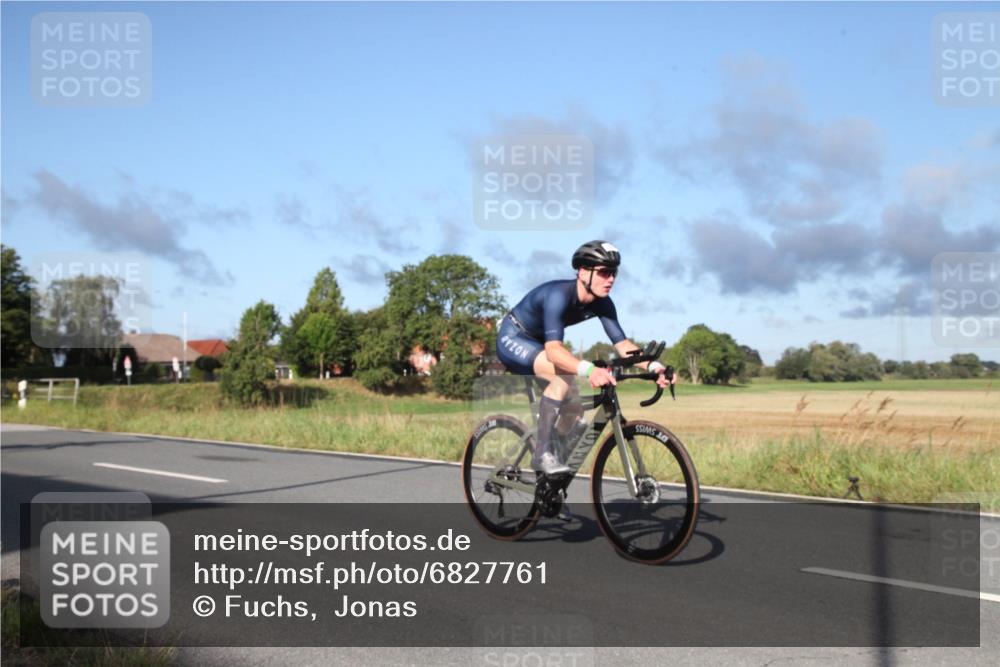 25.08.2024 - Elbe Triathlon Hamburg Fuchs,  Jonas http://msf.ph/oto/6827761 25.08.2024 09:18:58 Radfahren 164, 345, 200, 156, 155 meine-sportfotos.de