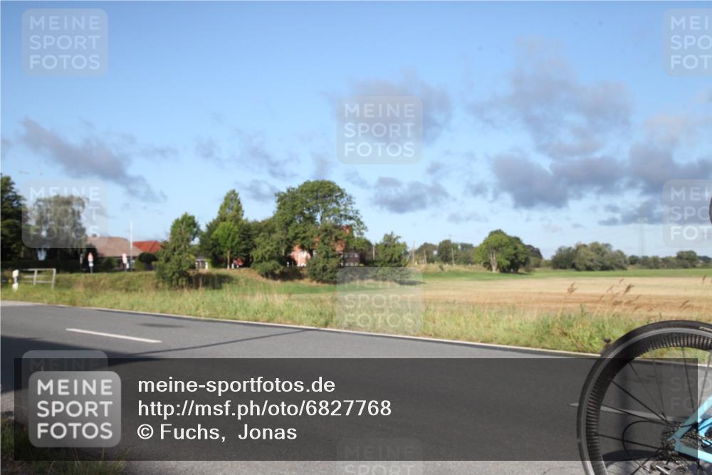 25.08.2024 - Elbe Triathlon Hamburg Fuchs,  Jonas http://msf.ph/oto/6827768 25.08.2024 09:18:59 Radfahren 164, 345, 200, 156, 155 meine-sportfotos.de