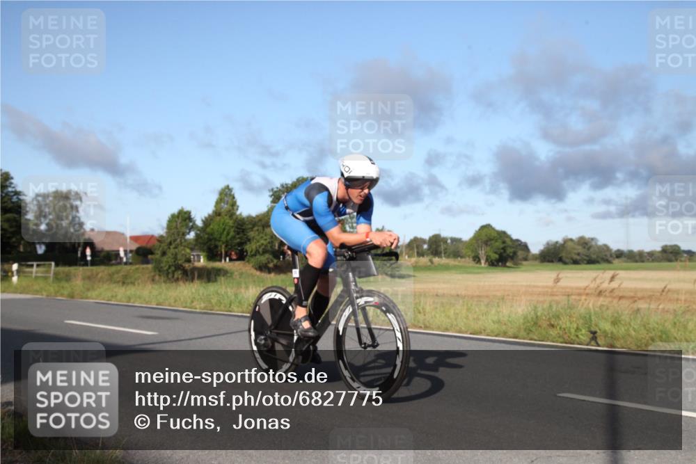 25.08.2024 - Elbe Triathlon Hamburg Fuchs,  Jonas http://msf.ph/oto/6827775 25.08.2024 09:19:14 Radfahren 139, 176, 243, 268, 396, 269 meine-sportfotos.de