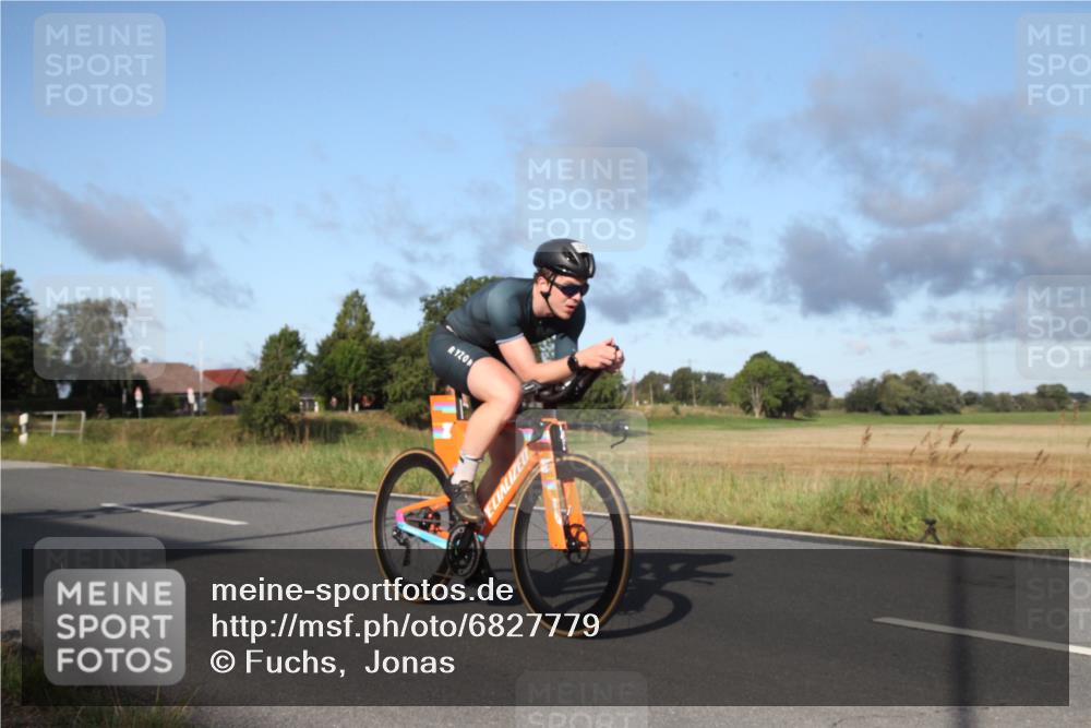 25.08.2024 - Elbe Triathlon Hamburg Fuchs,  Jonas http://msf.ph/oto/6827779 25.08.2024 09:19:18 Radfahren 176, 243, 268, 396, 269, 319 meine-sportfotos.de