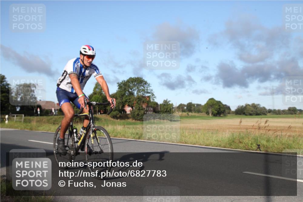25.08.2024 - Elbe Triathlon Hamburg Fuchs,  Jonas http://msf.ph/oto/6827783 25.08.2024 09:19:19 Radfahren 243, 268, 396, 269, 319 meine-sportfotos.de