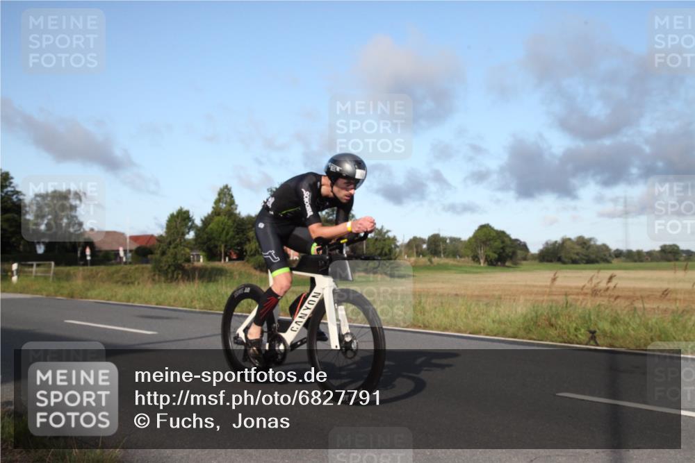 25.08.2024 - Elbe Triathlon Hamburg Fuchs,  Jonas http://msf.ph/oto/6827791 25.08.2024 09:19:27 Radfahren 319, 40 meine-sportfotos.de