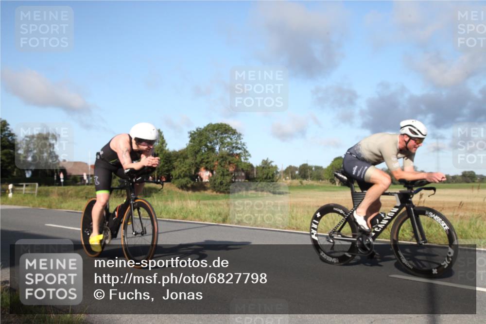 25.08.2024 - Elbe Triathlon Hamburg Fuchs,  Jonas http://msf.ph/oto/6827798 25.08.2024 09:19:53 Radfahren 281, 99, 38, 48 meine-sportfotos.de