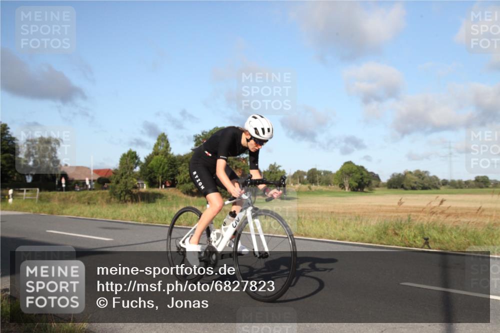 25.08.2024 - Elbe Triathlon Hamburg Fuchs,  Jonas http://msf.ph/oto/6827823 25.08.2024 09:20:30 Radfahren 109, 328, 274, 224, 316, 159 meine-sportfotos.de