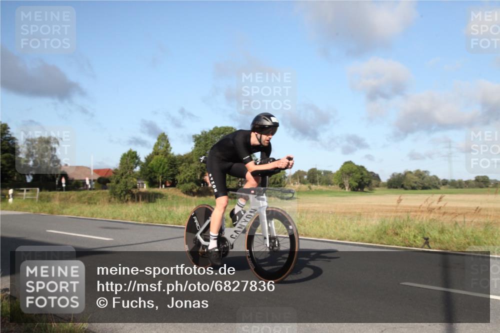 25.08.2024 - Elbe Triathlon Hamburg Fuchs,  Jonas http://msf.ph/oto/6827836 25.08.2024 09:20:35 Radfahren 328, 274, 224, 316, 159, 245, 80, 433 meine-sportfotos.de