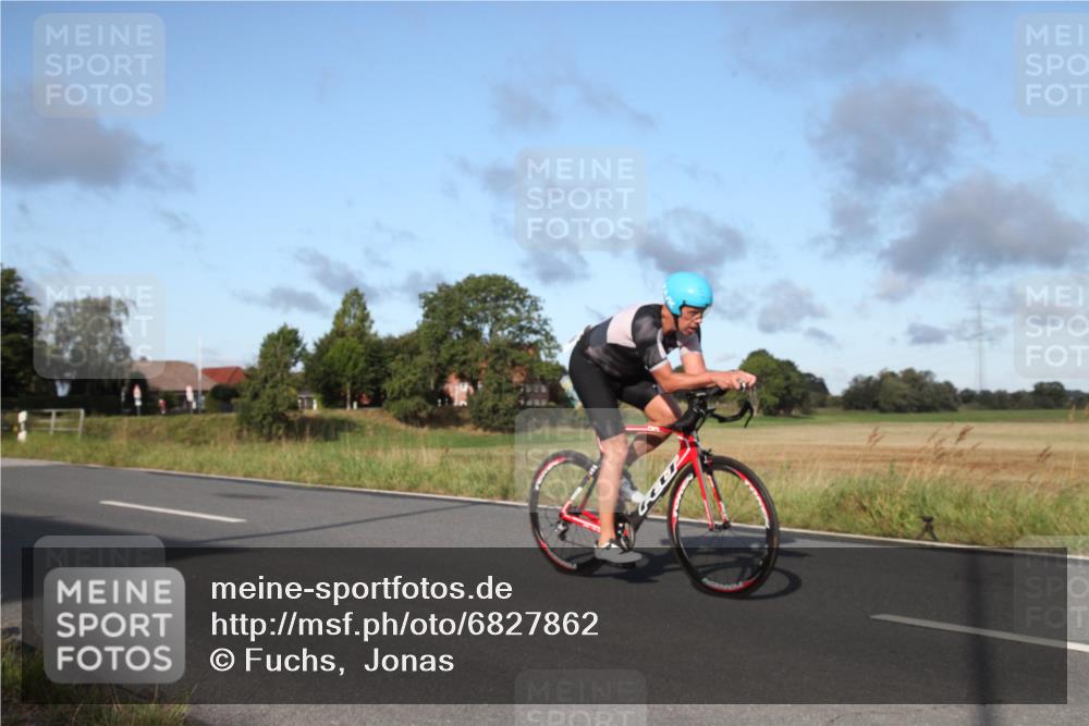25.08.2024 - Elbe Triathlon Hamburg Fuchs,  Jonas http://msf.ph/oto/6827862 25.08.2024 09:21:01 Radfahren 100, 203, 1850, 89, 399, 267, 79, 39 meine-sportfotos.de