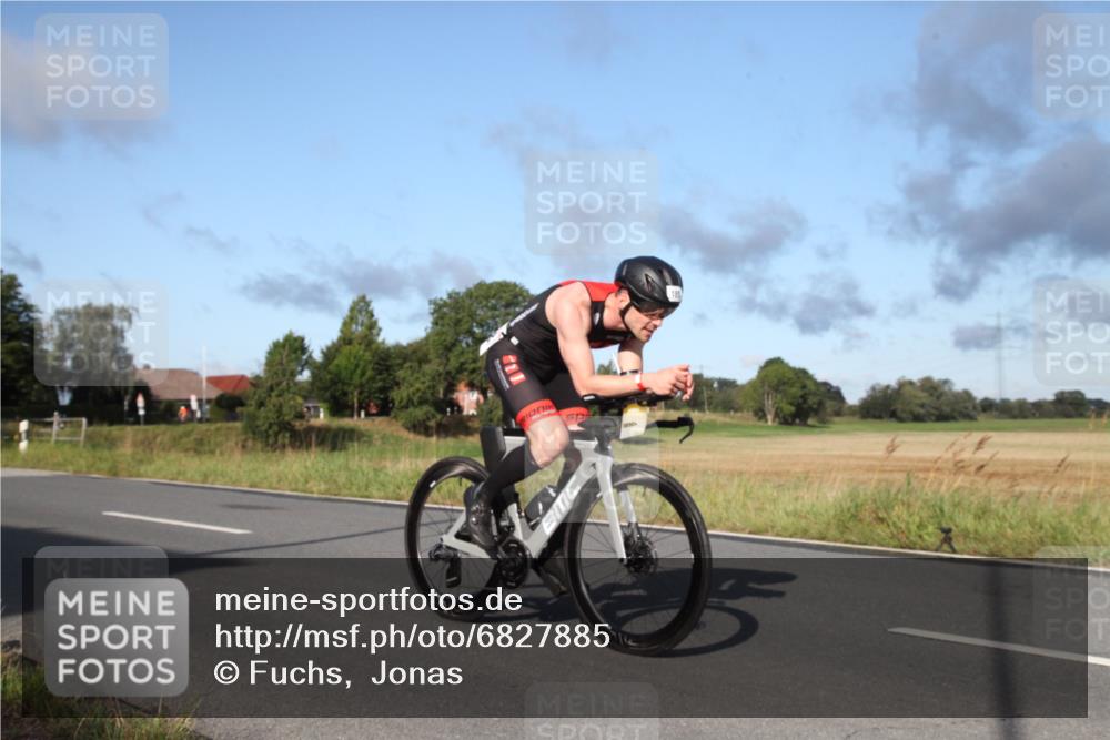 25.08.2024 - Elbe Triathlon Hamburg Fuchs,  Jonas http://msf.ph/oto/6827885 25.08.2024 09:21:34 Radfahren 188, 197, 204, 42 meine-sportfotos.de