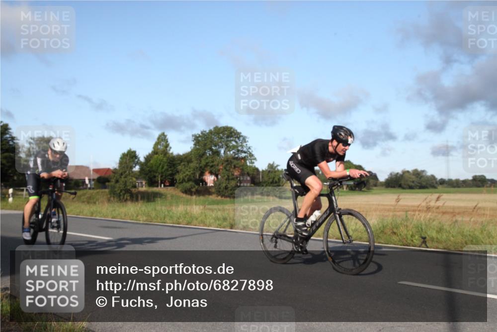25.08.2024 - Elbe Triathlon Hamburg Fuchs,  Jonas http://msf.ph/oto/6827898 25.08.2024 09:21:46 Radfahren 42, 46, 92, 294, 34, 280, 190 meine-sportfotos.de