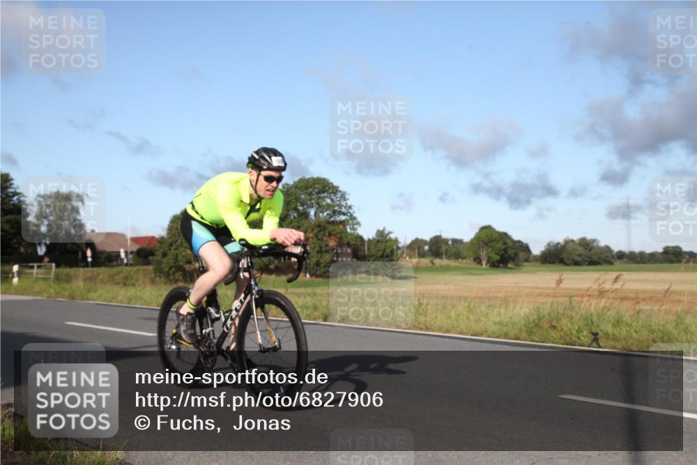 25.08.2024 - Elbe Triathlon Hamburg Fuchs,  Jonas http://msf.ph/oto/6827906 25.08.2024 09:21:49 Radfahren 294, 34, 280, 190, 84 meine-sportfotos.de