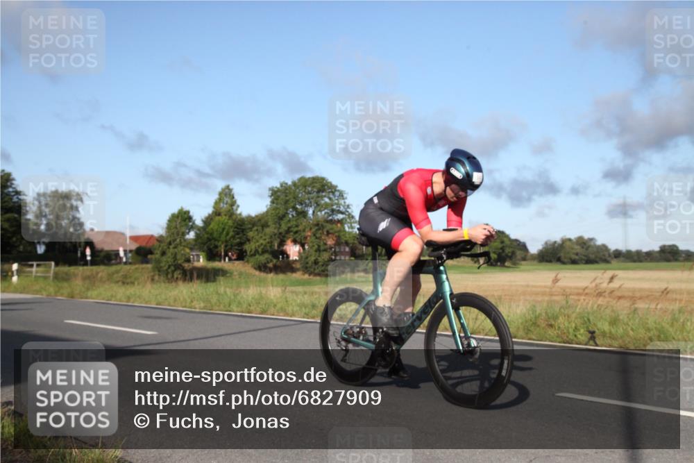 25.08.2024 - Elbe Triathlon Hamburg Fuchs,  Jonas http://msf.ph/oto/6827909 25.08.2024 09:21:56 Radfahren 84, 296, 93, 308 meine-sportfotos.de