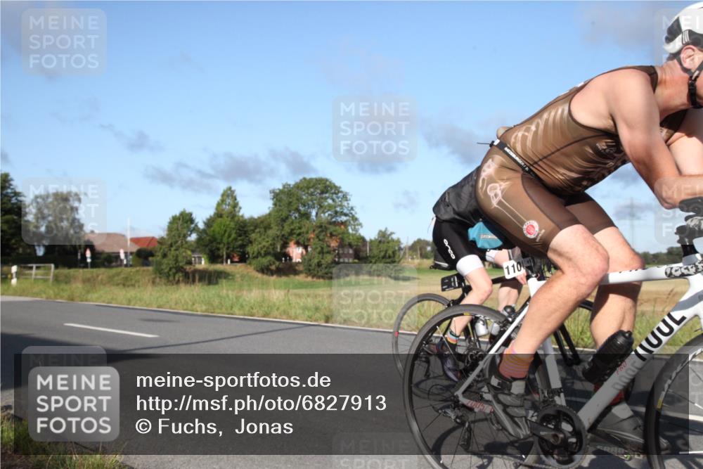 25.08.2024 - Elbe Triathlon Hamburg Fuchs,  Jonas http://msf.ph/oto/6827913 25.08.2024 09:21:57 Radfahren 84, 296, 93, 308 meine-sportfotos.de
