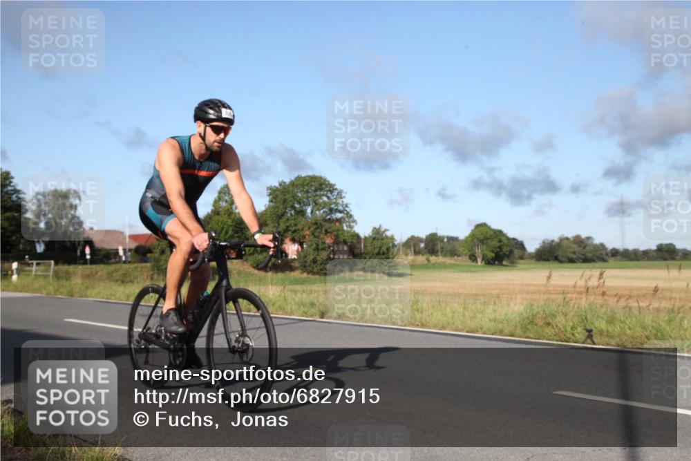 25.08.2024 - Elbe Triathlon Hamburg Fuchs,  Jonas http://msf.ph/oto/6827915 25.08.2024 09:22:00 Radfahren 84, 296, 93, 308, 213 meine-sportfotos.de