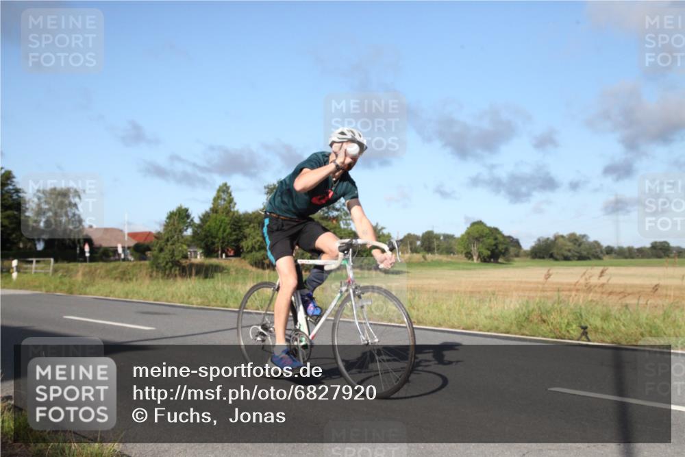 25.08.2024 - Elbe Triathlon Hamburg Fuchs,  Jonas http://msf.ph/oto/6827920 25.08.2024 09:22:05 Radfahren 213, 275 meine-sportfotos.de
