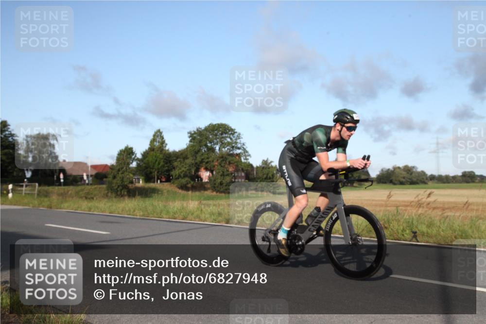 25.08.2024 - Elbe Triathlon Hamburg Fuchs,  Jonas http://msf.ph/oto/6827948 25.08.2024 09:22:36 Radfahren 241, 91, 327 meine-sportfotos.de