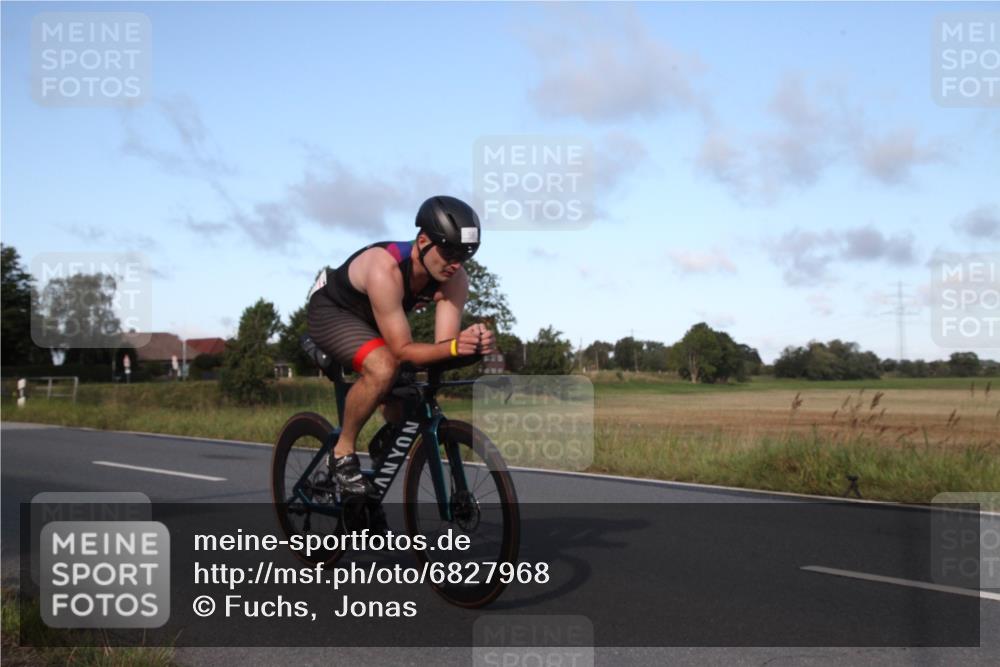 25.08.2024 - Elbe Triathlon Hamburg Fuchs,  Jonas http://msf.ph/oto/6827968 25.08.2024 09:22:58 Radfahren 56, 208 meine-sportfotos.de