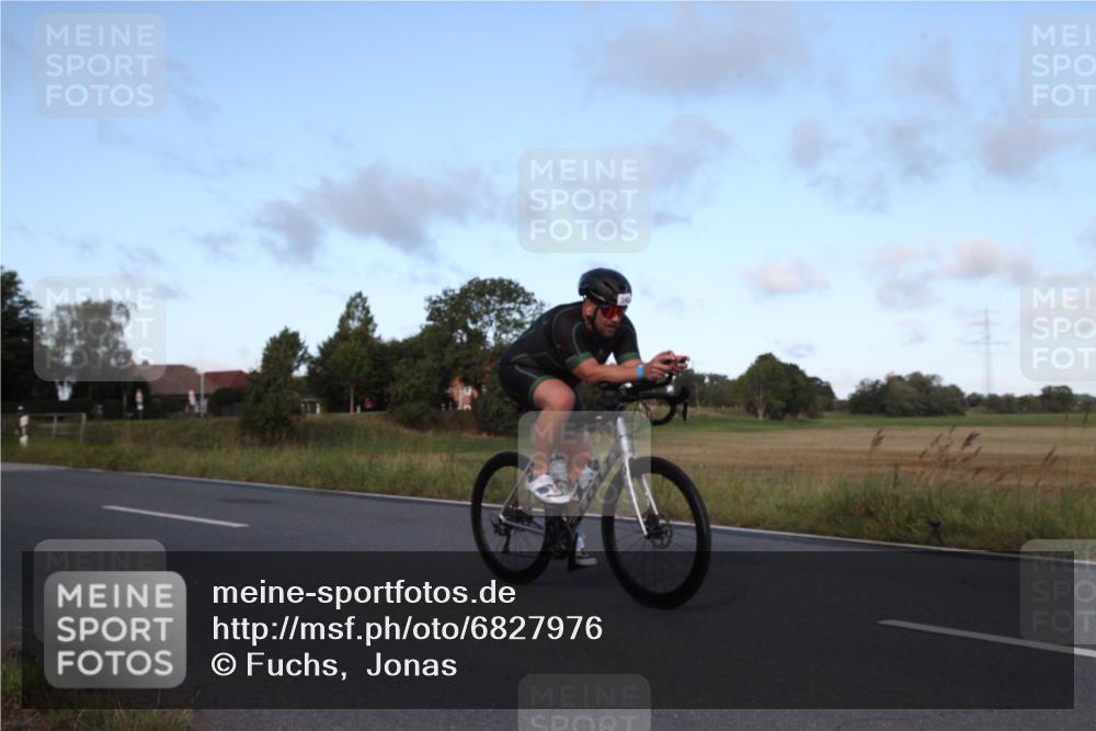 25.08.2024 - Elbe Triathlon Hamburg Fuchs,  Jonas http://msf.ph/oto/6827976 25.08.2024 09:23:14 Radfahren 105, 340, 120, 367 meine-sportfotos.de
