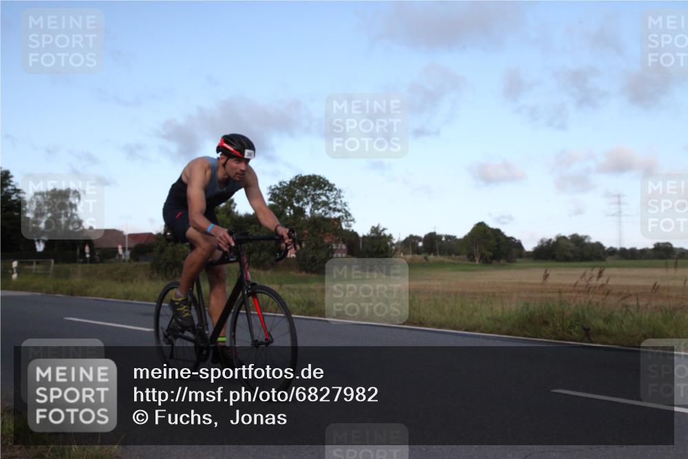 25.08.2024 - Elbe Triathlon Hamburg Fuchs,  Jonas http://msf.ph/oto/6827982 25.08.2024 09:23:21 Radfahren 120, 367, 198, 167 meine-sportfotos.de