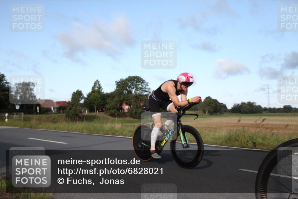 25.08.2024 - Elbe Triathlon Hamburg Fuchs,  Jonas http://msf.ph/oto/6828021 25.08.2024 09:24:09 Radfahren 369, 76, 74, 117, 283, 97 meine-sportfotos.de