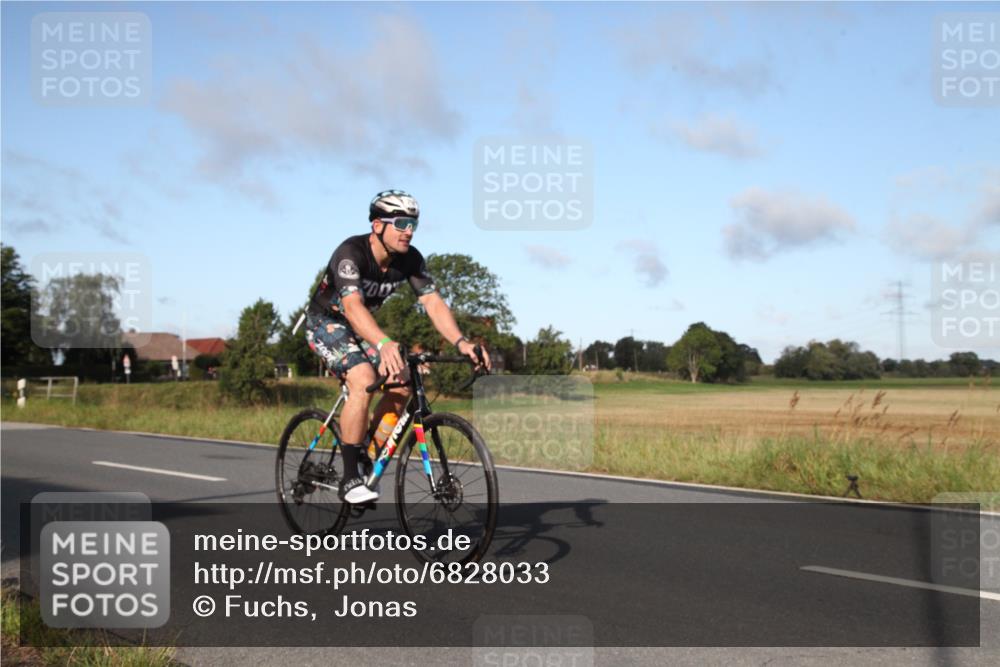 25.08.2024 - Elbe Triathlon Hamburg Fuchs,  Jonas http://msf.ph/oto/6828033 25.08.2024 09:24:21 Radfahren 97, 174, 295, 94, 420, 309, 186, 180 meine-sportfotos.de