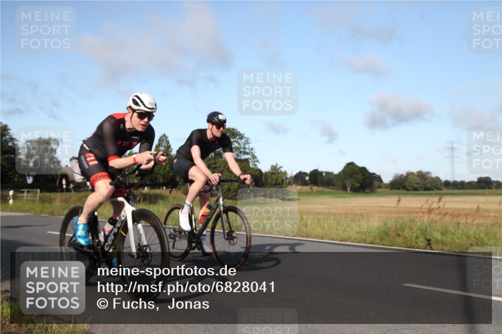 25.08.2024 - Elbe Triathlon Hamburg Fuchs,  Jonas http://msf.ph/oto/6828041 25.08.2024 09:24:26 Radfahren 295, 94, 420, 309, 186, 180 meine-sportfotos.de